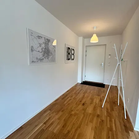 Moderne Am Neckar Mit Grosser Dachterrasse * Heilbronn