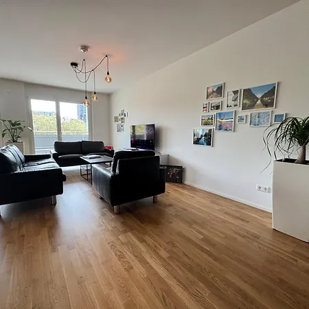 Apartment Moderne Am Neckar Mit Grosser Dachterrasse