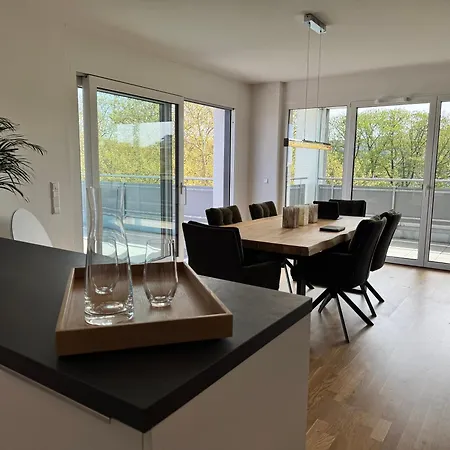 Moderne Am Neckar Mit Grosser Dachterrasse Apartmán *