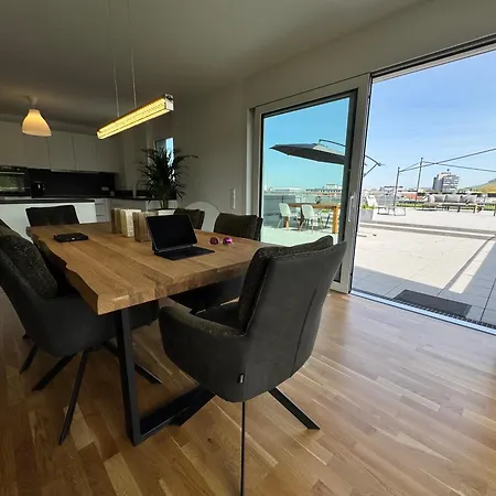 Moderne Am Neckar Mit Grosser Dachterrasse Apartmán *